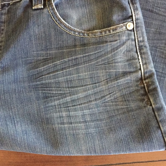 Levi's 514 Slim Straight Jeans. - Picture 6 of 7